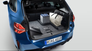 BMW luggage compartment reversible mat